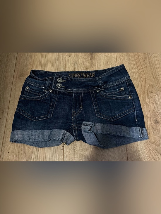 Streetwear Society Pants - Low rise denim shorts
